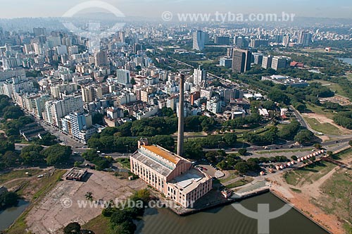 Subject: Aerial view of the downtown of Porto Alegre with with old Gasometer plant (1928) - Cultural Center Usina do Gasômetro today. / Place: Porto Alegre city - Rio Grande do Sul state (RS) - Brazil / Date: 05/2012 
