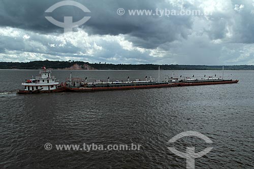  Subject: Fuel transport in Amazon River between the towns of Itacoatiara and Parintins / Place: Itacoatiara city - Amazonas state (AM) - Brazil / Date: 06/2012 