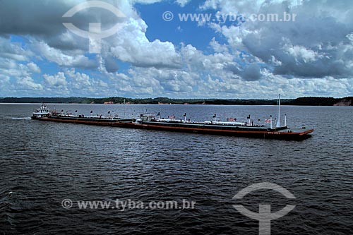  Subject: Fuel transport in Amazon River between the towns of Itacoatiara and Parintins / Place: Itacoatiara city - Amazonas state (AM) - Brazil / Date: 06/2012 