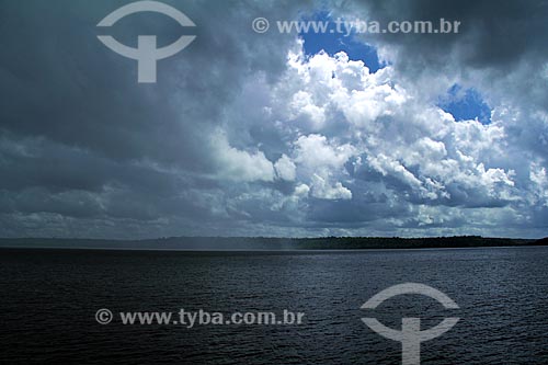  Subject: Rain in the Amazon River between the towns of Itacoatiara and Parintins / Place: Itacoatiara city - Amazonas state (AM) - Brazil / Date: 06/2012 