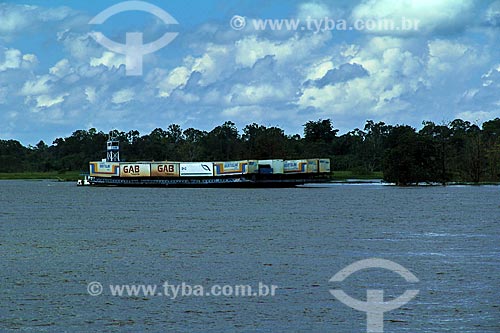  Subject: Ferry doing cargo transportation in the Amazon River between the towns of Itacoatiara and Parintins / Place: Itacoatiara city - Amazonas state (AM) - Brazil / Date: 06/2012 