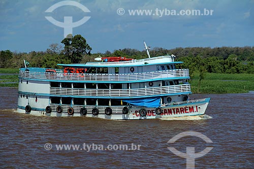  Subject: Passenger boat on the Amazon River between the towns of Itacoatiara and Parintins / Place: Itacoatiara city - Amazonas state (AM) - Brazil / Date: 06/2012 