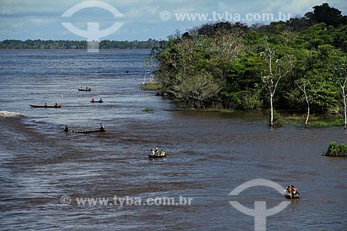  Subject: Boats in the Amazon River in the flooding season between the towns of Parintins and Itacoatiara / Place: Parintins city - Amazonas state (AM) - Brazil / Date: 06/2012 