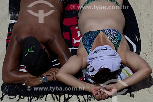  Subject: Bathers sunbathing in the Ipanema beach / Place: Rio de Janeiro city - Rio de Janeiro state (RJ) - Brazil / Date: 04/2012 