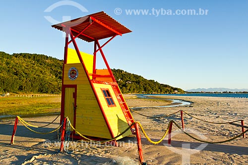  Subject: Lifeguard station in Forte Beach / Place: Florianopolis city - Santa Catarina state (SC) - Brazil / Date: 07/2012 