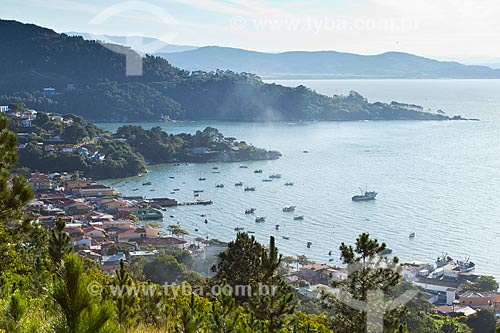  Subject: Ganchos do Meio Beach / Place: Governador Celso Ramos city - Santa Catarina state (SC) - Brazil / Date: 07/2012 