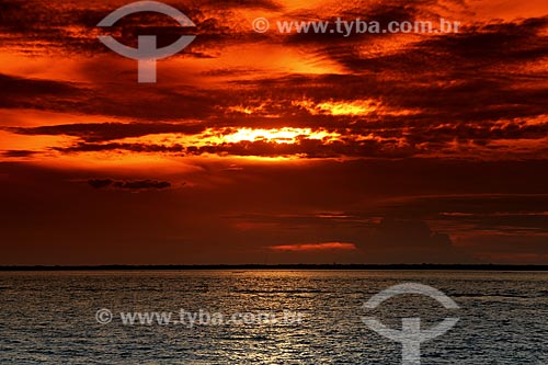  Subject: Evening on Amazonas River / Place: Urucurituba city - Amazonas state (AM) - Brazil / Date: 07/2012 