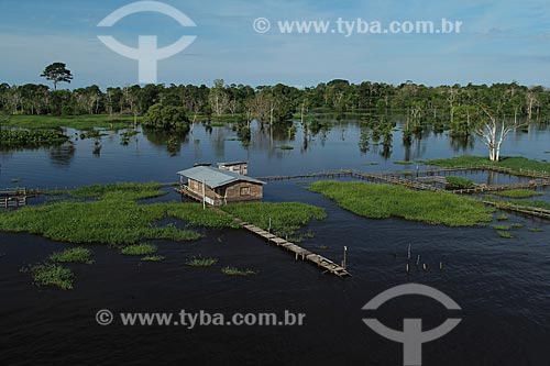  Subject: House on Amazon River in flood season / Place: Itacoatiara city - Amazonas state (AM) - Brazil / Date: 07/2012 