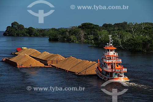  Subject: Ferry carrying pebble in the Amazon River between Itacoatiara and Manaus / Place: Itacoatiara city - Amazonas state (AM) - Brazil / Date: 07/2012 