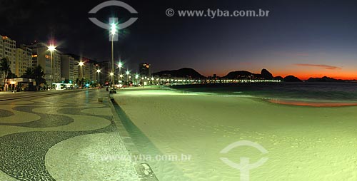  Subject: Copacabana Beach at dawn / Place: Copacabana neighborhood - Rio de Janeiro city - Rio de Janeiro state (RJ) - Brazil / Date: 07/2012 