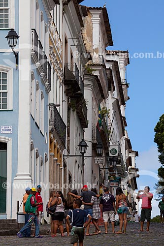  Subject: Tourists on the streets of the historic centre of Salvador / Place: Pelourinho neighborhood - Salvador city - Bahia state (BA) - Brazil / Date: 07/2012 