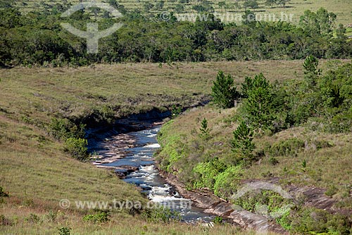  Subject: Green River - Natural border between the cities of  Itarare e Itabera / Place: Itarare city - Sao Paulo state (SP) - Brazil / Date: 02/2012 