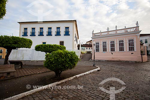  Subject: To the left - Old jail, current Municipal Chamber (XVIII century) / Place: Cachoeira city - Bahia state (BA) - Brazil / Date: 07/2012 