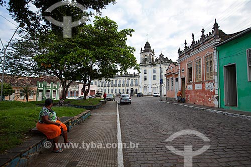  Subject: Street of Cachoeira city with the Holy House of Mercy Church-Hospital (1729) - also known as Sao Joao de Deus Hospital / Place: Cachoeira city - Bahia state (BA) - Brazil / Date: 07/2012 