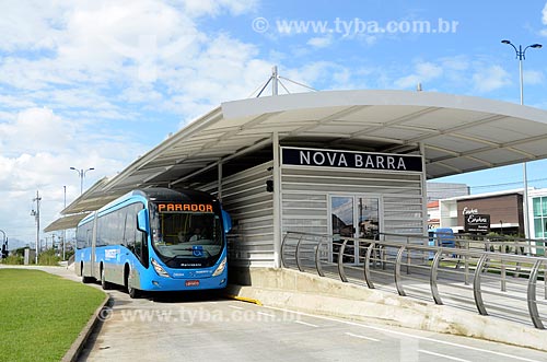  Subject: BRT (Bus Rapid Transit) Transoeste  - Articulated Bus (Ligeirão) at Station New Barra located on  Americas Avenue / Place: Rio de Janeiro city - Rio de Janeiro state (RJ) - Brazil / Date: 07/2012 