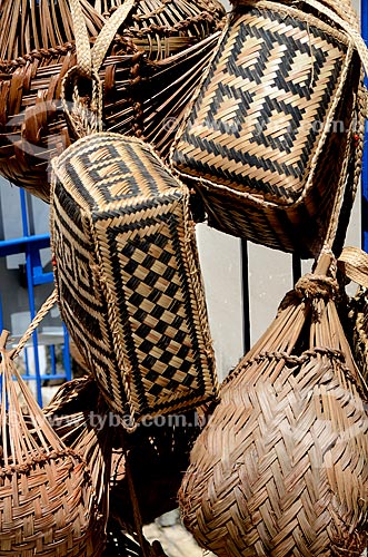  Subject: Commerce straw baskets / Place: Sao Luis city - Maranhao state (MA) - Brazil / Date: 05/2012 