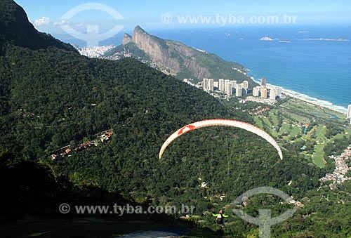  Subject: Paragliding jump from Pedra Bonita / Place: Sao Conrado neighborhood - Rio de Janeiro city - Rio de Janeiro state (RJ) - Brazil / Date: 09/2012 