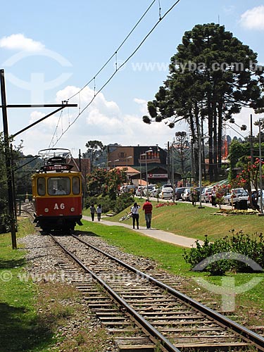  Subject: Touristic tram making tour / Place: Capivari neighborhood - Campos do Jordao city - Sao Paulo state (SP) - Brazil / Date: 09/2012 