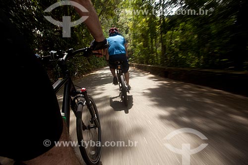  Subject: Cyclists on the road of Paineiras / Place: Rio de Janeiro city - Rio de Janeiro state (RJ) - Brazil / Date: 12/2011 