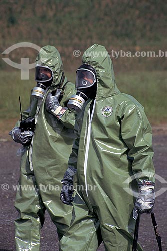  Subject: Uniform security - protection gas mask and air pollution / Place:  / Date:  
