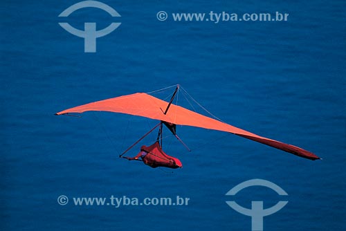  Subject: Person practicing paragliding - Hang glider / Place: Sao Conrado neighborhood - Rio de Janeiro city - Rio de Janeiro state (RJ) - Brazil / Date: 2010 