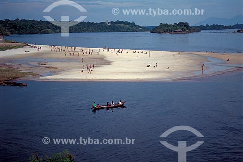  Subject: People on the Sao Gabriel da Cachoeira beach in the High Rio Negro / Place: Sao Gabriel da Cachoeira city - Amazonas state (AM) - Brazil / Date: 2002 