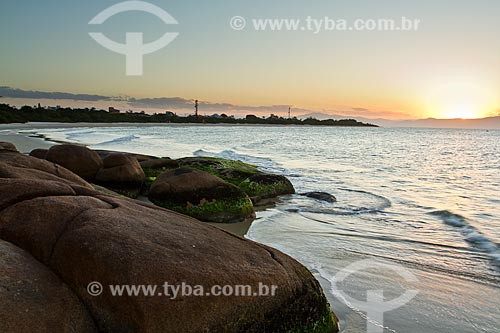  Subject: Sunset at Daniela Beach / Place: Florianopolis city - Santa Catarina state (SC) - Brazil / Date: 10/2012 