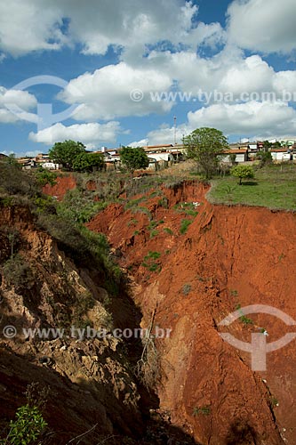  Subject: Erosion in urban area of the city / Place: Sao Roque de Minas city - Minas Gerais state (MG) - Brazil / Date: 10/2011 