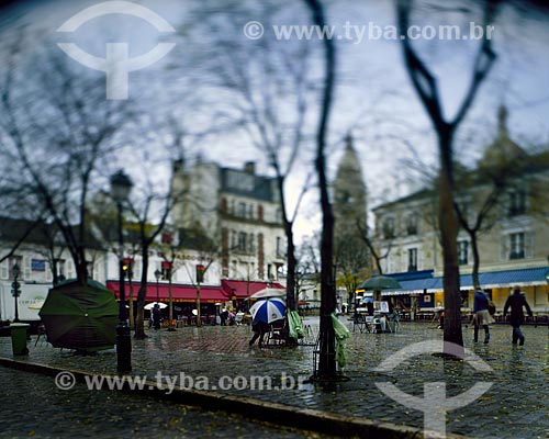  Subject: Square in Paris / Place: Paris - France - Europe / Date: 12/2008 