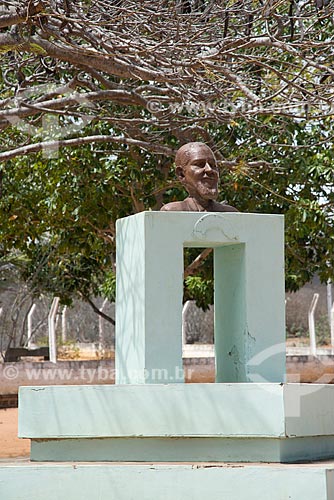  Subject: Bust of Cicero Jose de Farias also known as Meu Rei who created the Missão Israel - in Porto Seguro farm in Catimbau National Park / Place: Buique city - Pernambuco state (PE) - Brazil / Date: 08/2012 