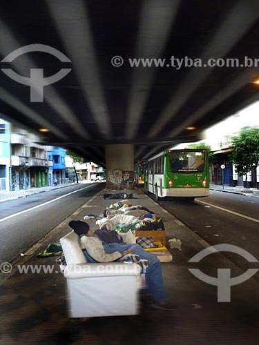 Subject: Homeless sheltered under Presidente Costa e Silva Elevated - also known as Minhocao / Place: Sao Paulo city - Sao Paulo state (SP) - Brazil / Date: 05/2010 