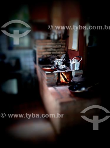  Subject: Wood stove - photo taken with IPhone / Place: Mairipora city - Sao Paulo state (SP) - Brazil / Date: 09/2012 