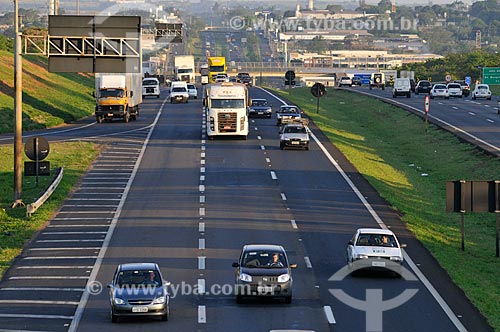  Subject: Traffic on Washington Luis Highway (BR-040) / Place: near to Sao Jose do Rio Preto city - Sao Paulo state (SP) - Brazil / Date: 10/2012 
