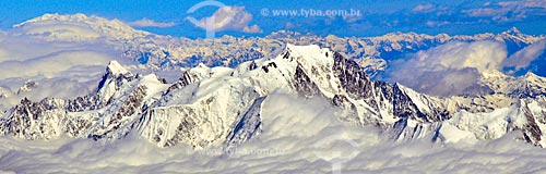  Subject: Peak of Mont Blanc (White Mountain) between clouds / Place: Border between France and Italy / Date: 04/2012 