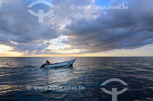  Subject: Motorboat in Tombeau Bay / Place: Pamplemousses District - Republic of Mauritius - Africa / Date: 05/2012 