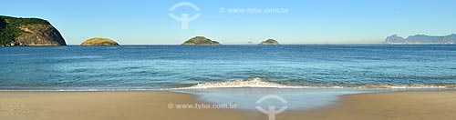  Subject: Camboinhas Beach with Ilha da Filha (Daughter Island), Ilha da Mae (Mother Island) and Ilha do Pai (Father Island) / Place: Itaipu neighborhood - Niteroi city - Rio de Janeiro state (RJ) - Brazil / Date: 07/2012 