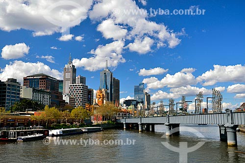  Subject: Sandridge rail bridge (1888) over Yarra River and buildings in the background / Place: Melbourne city - Austrália - Oceania / Date: 10/2010 