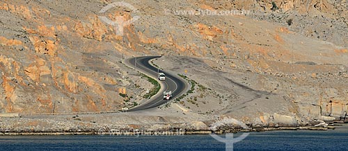  Subject: Vehicles at the Road 02 / Place: Musandam city - Oman - Asia / Date: 02/2011 