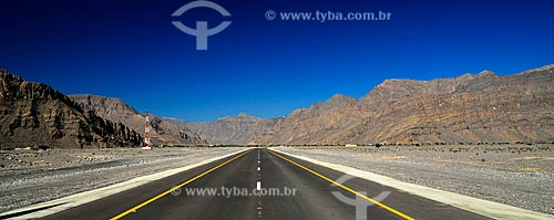  Subject: Road in the Wadi Sal al Aala / Place: Musandam city - Oman - Asia / Date: 02/2011 