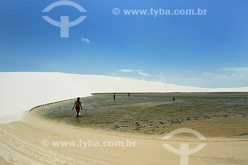  Subject: Dunes and lagoon in Lencois Maranhenses / Place: Barreirinhas city - Maranhao state (MA) - Brazil / Date: 10/2012 