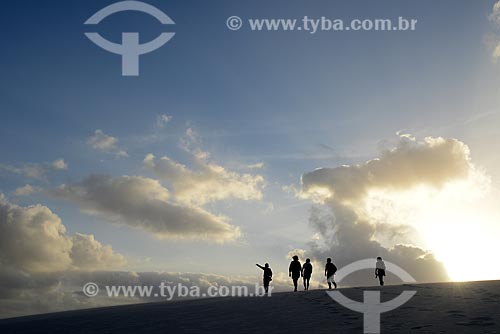  Subject: People walking in Lencois Maranhenses / Place: Barreirinhas city - Maranhao state (MA) - Brazil / Date: 10/2012 