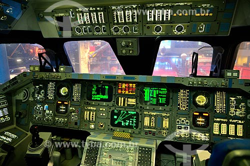  Subject: Cockpit of a space shuttle in Space Center Houston / Place: Houston city - Texas state - United States of America - North America / Date: 09/2011 