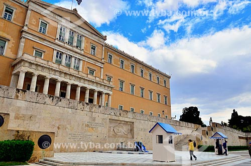  Subject: Greece Parliament and Monument of the Unknown Soldier at the Syntagma Square / Place: Athens city - Greece - Europe / Date: 04/2011 