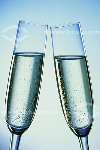  Subject: Champagne glasses / Place: Studio / Date: 09/2002 