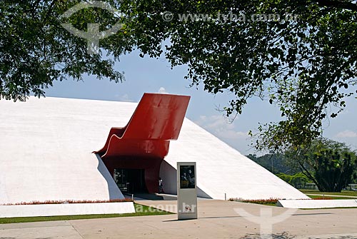  Subject: Ibirapuera Auditorium in Ibirapuera Park / Place: Ibirapuera neighborhood - Sao Paulo city - Sao Paulo state (SP) - Brazil / Date: 03/2007 
