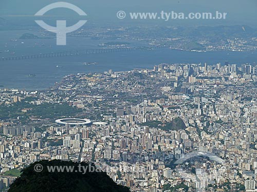  Subject: View of North Zone with the Guanabara Bay and Rio-Niteroi Bridge (1974) in the background / Place: Rio de Janeiro city - Rio de Janeiro state (RJ) - Brazil / Date: 01/2011 