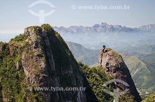  Subject: Nose of Friar with wart - to the right - with Tres Picos de Salinas (Three Peaks of Salinas) in the background / Place: Teresopolis city - Rio de Janeiro state (RJ) - Brazil / Date: 09/2012 