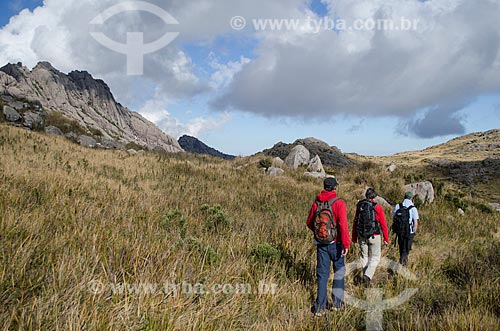  Subject: Trail of Stone Altar with Agulhas Negras Peak - to the left - at Itatiaia National Park / Place: Itatiaia city - Rio de Janeiro state (RJ) - Brazil / Date: 08/2012 