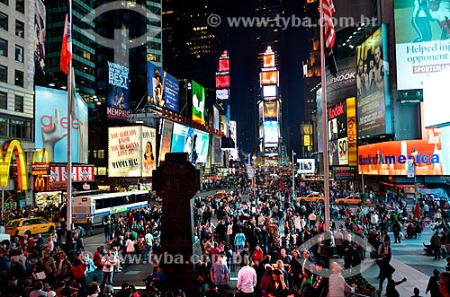  Subject: Peoples at Times Square / Place: Manhattan - New York - United States of America - North America / Date: 05/2011 