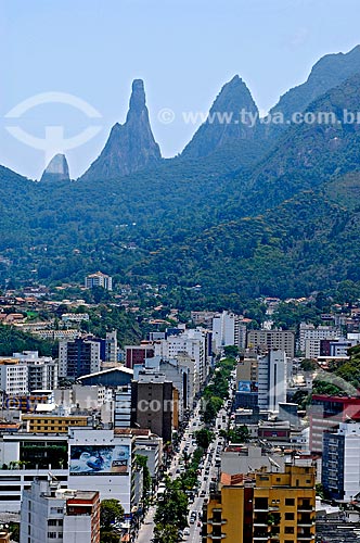  Subject: Teresopolis city, Dedo de Deus peak and the Serra dos Orgaos in the background / Place: Teresopolis city - Rio de Janeiro state (RJ) - Brazil / Date: 11/2006 